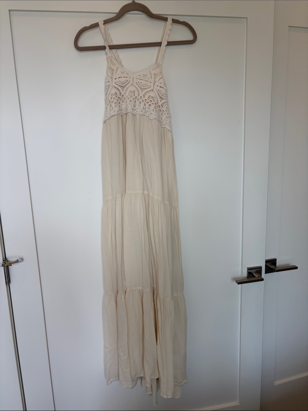 American Eagle Outfitters Cream Crochet Bodice Tiered Maxi Dress